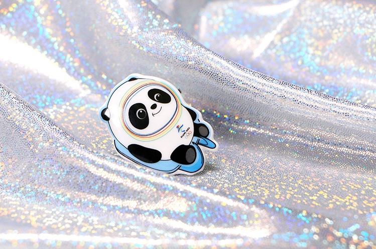 【Pre-sale】Bing Dwen Dwen-Official ceramics souvenir collective Brooch of 2022 Beijing Winter Olympics