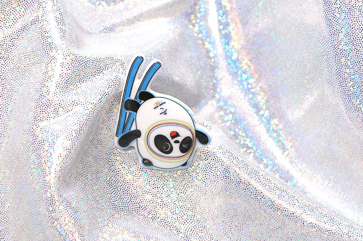 【Pre-sale】Bing Dwen Dwen-Official ceramics souvenir collective Brooch of 2022 Beijing Winter Olympics