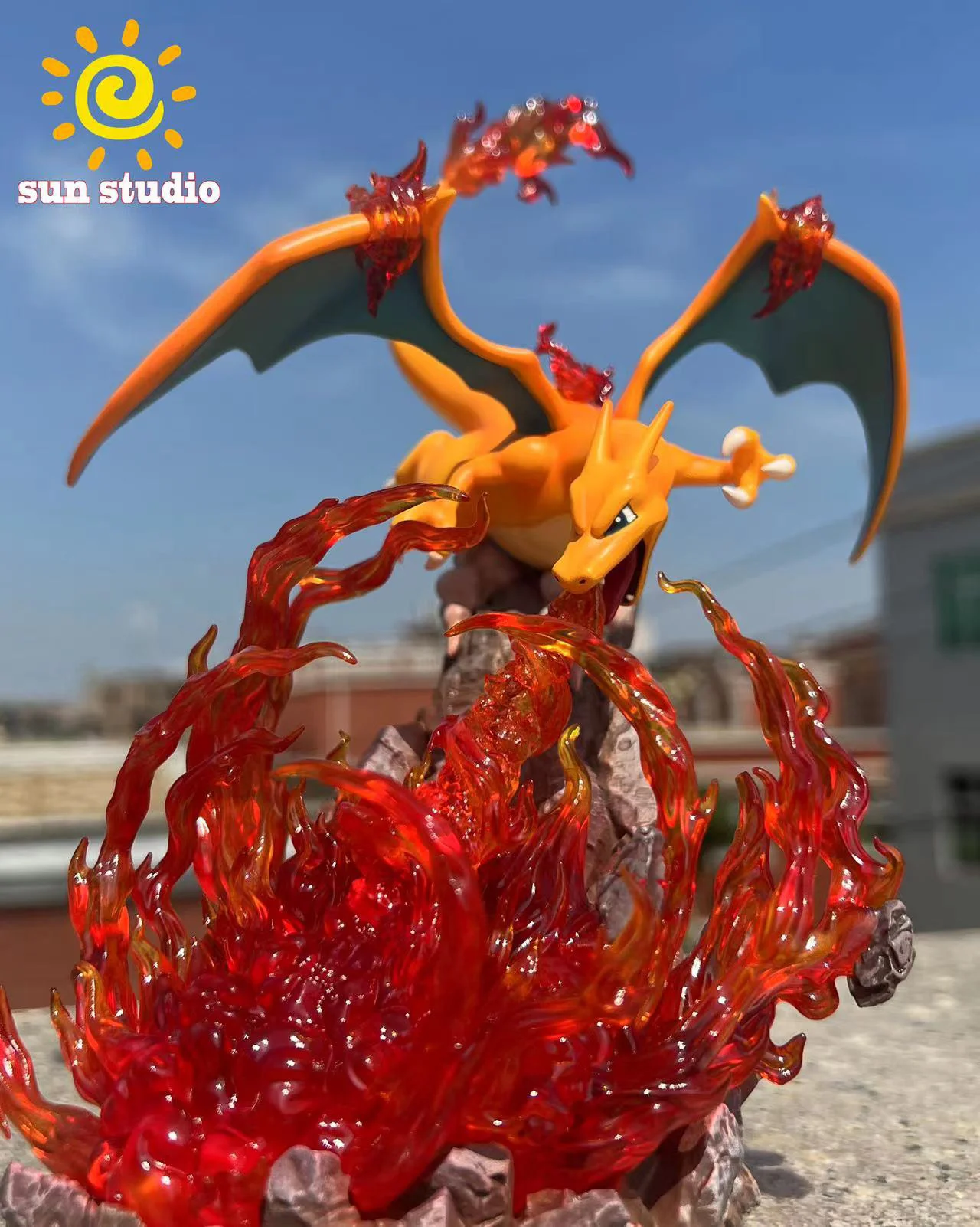 【Pre-sale】1/20 Scale World Zukan Charizard with LED-Pokemon-Sun Studio