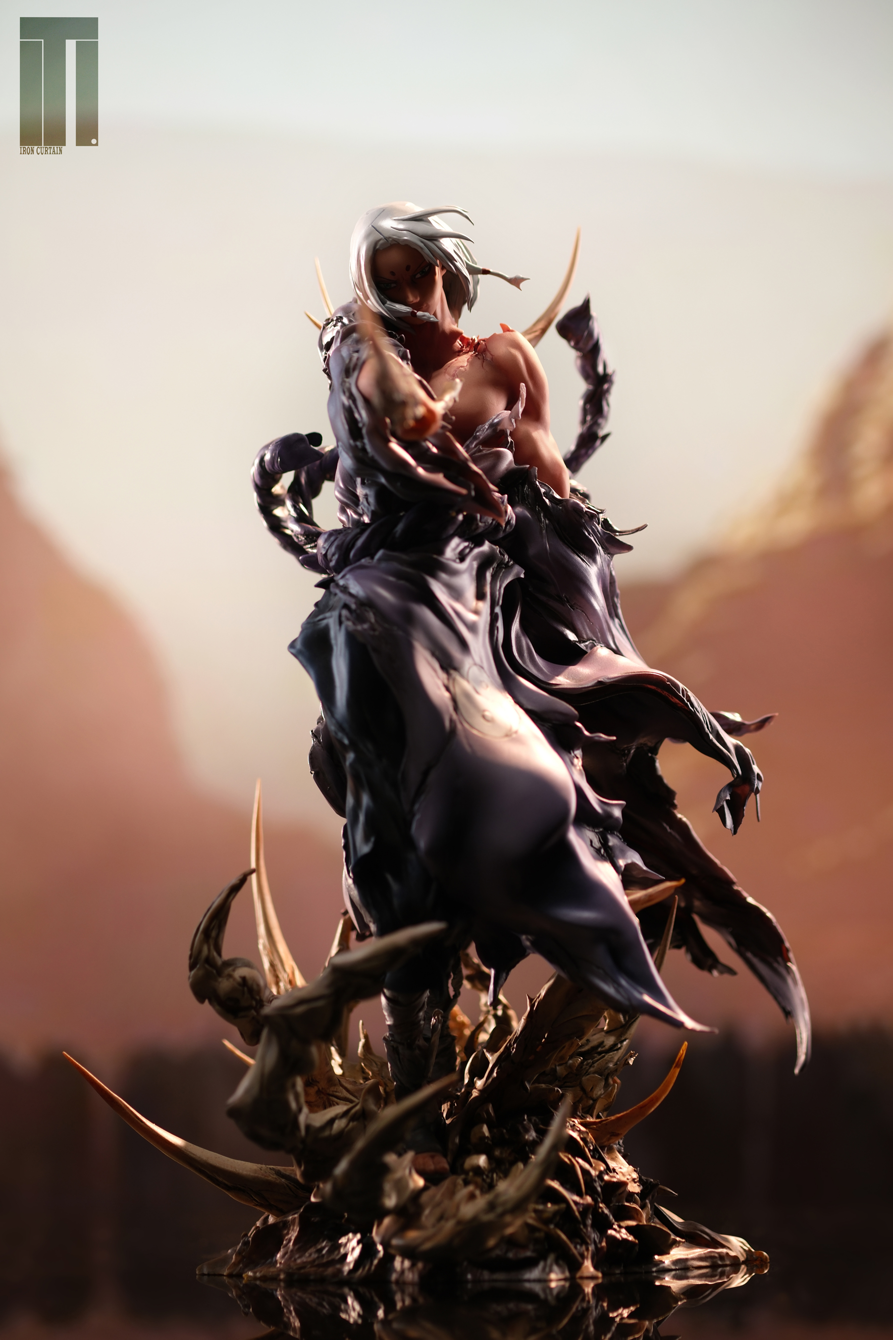 【Pre-sale】1/6 Scale Kimimaro with LED-Iron Curtain Studio