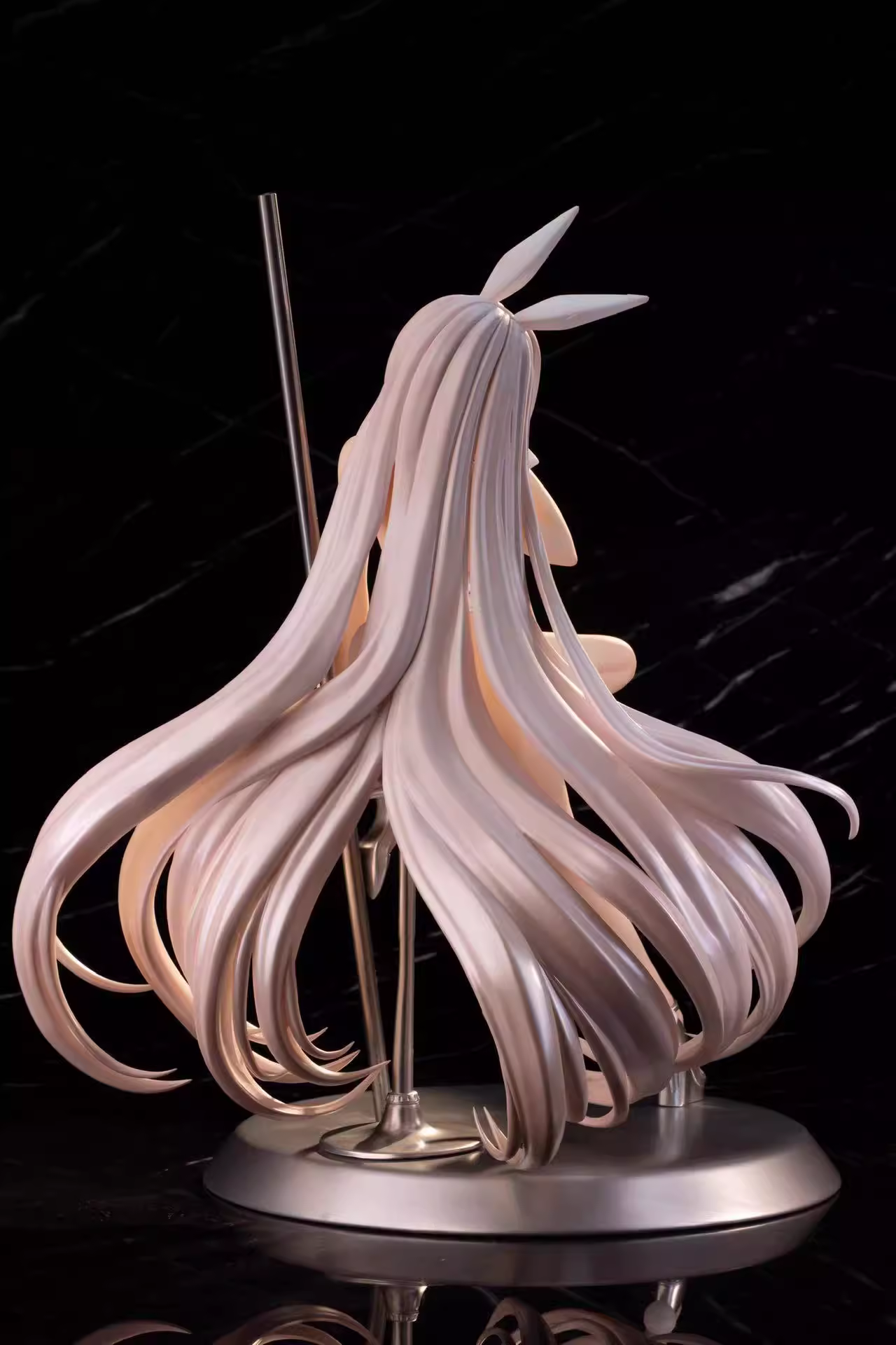 【Sold out】1/4 Scale Bunny Girl-NIKKE：The Goddess of Victory-G Studio