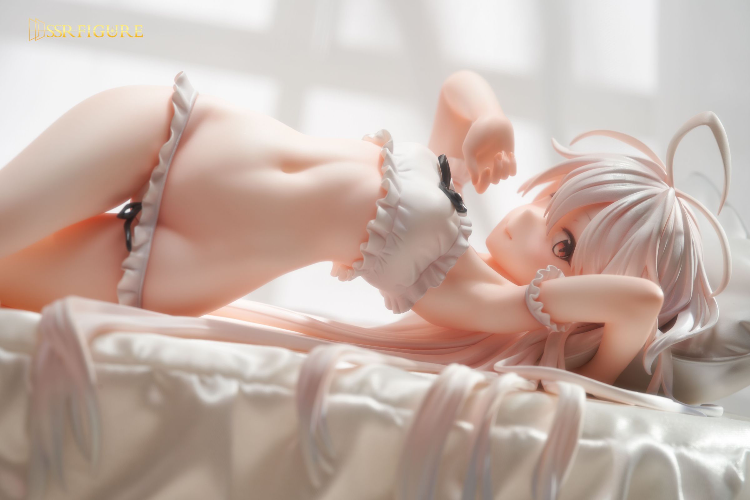 【Pre-sale】1/7 Scale Wake Up White Hair Girl–Original Design–SSR Figure