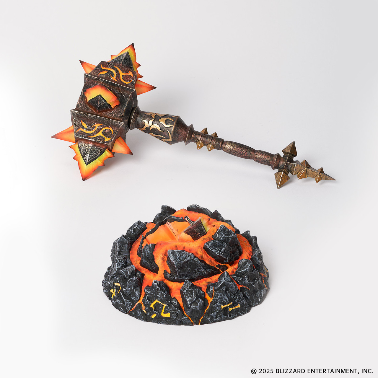 【Pre-sale】Sulfuras Hand of Ragnaros Collector’s Edition Replica with LED Licensed-Blizzard Studio