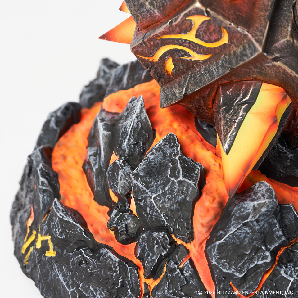 【Pre-sale】Sulfuras Hand of Ragnaros Collector’s Edition Replica with LED Licensed-Blizzard Studio