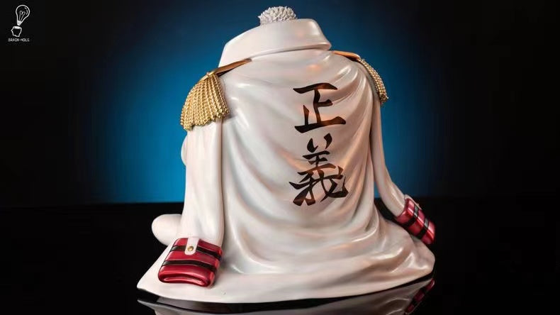 【Sold out】Sitting Monkey D Garp-One Piece-Brain-Hole Studio