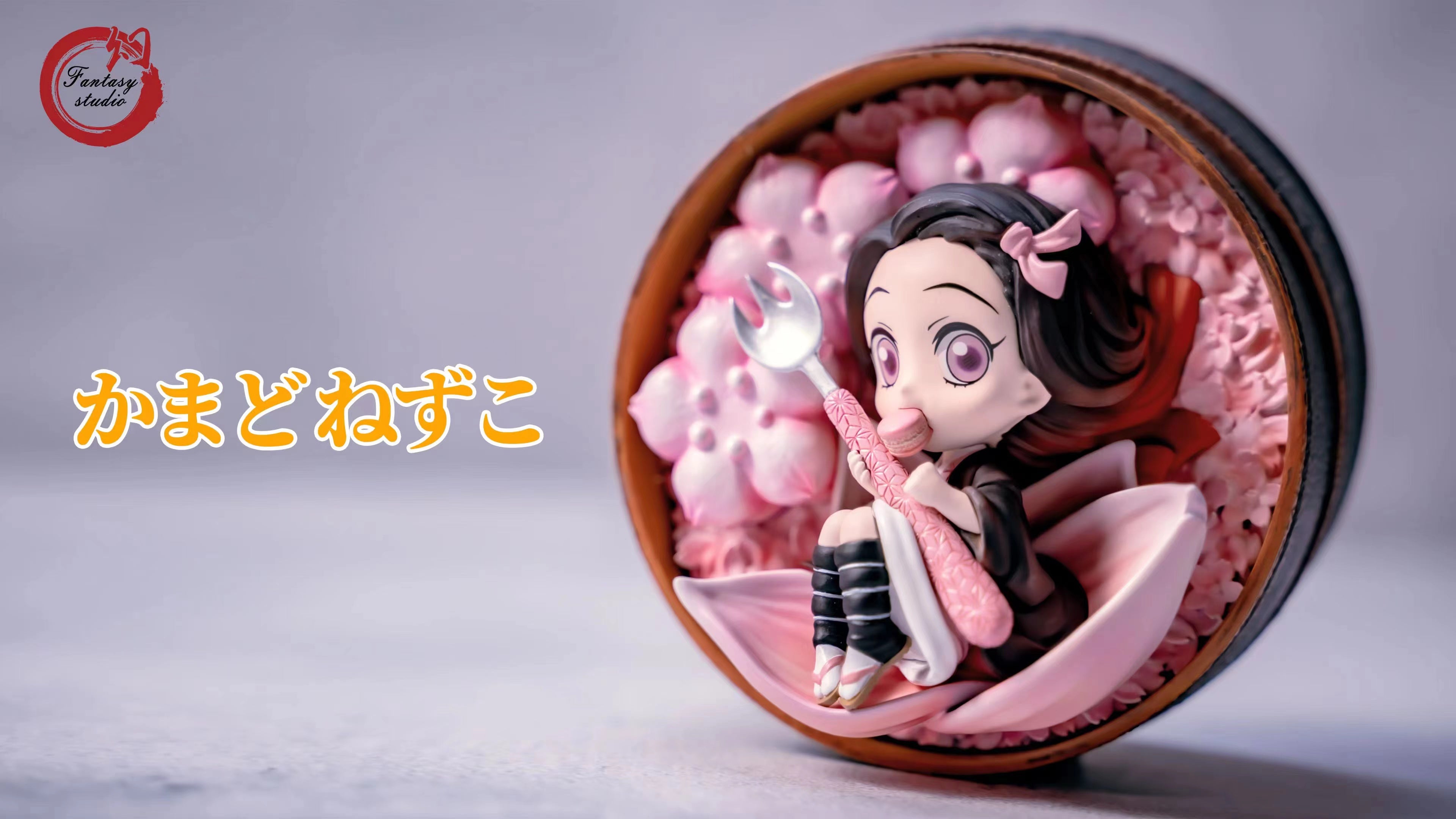 【In stock】Nezuko Kamado Eatinh Macaron on the Sakura-Fantasy Studio