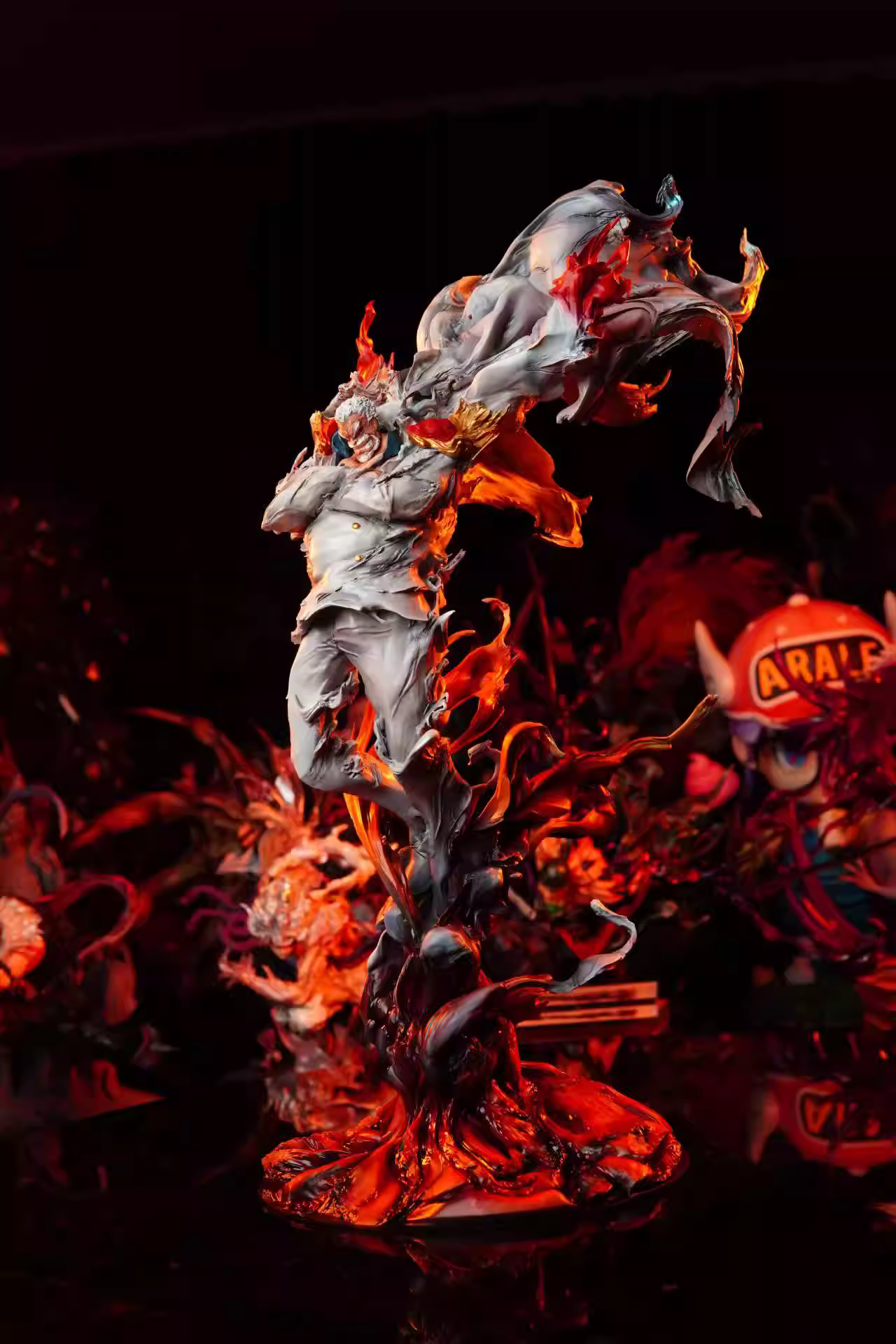 【Left one】POP Scale Monkey·D·Garp-Iron Curtain Studio