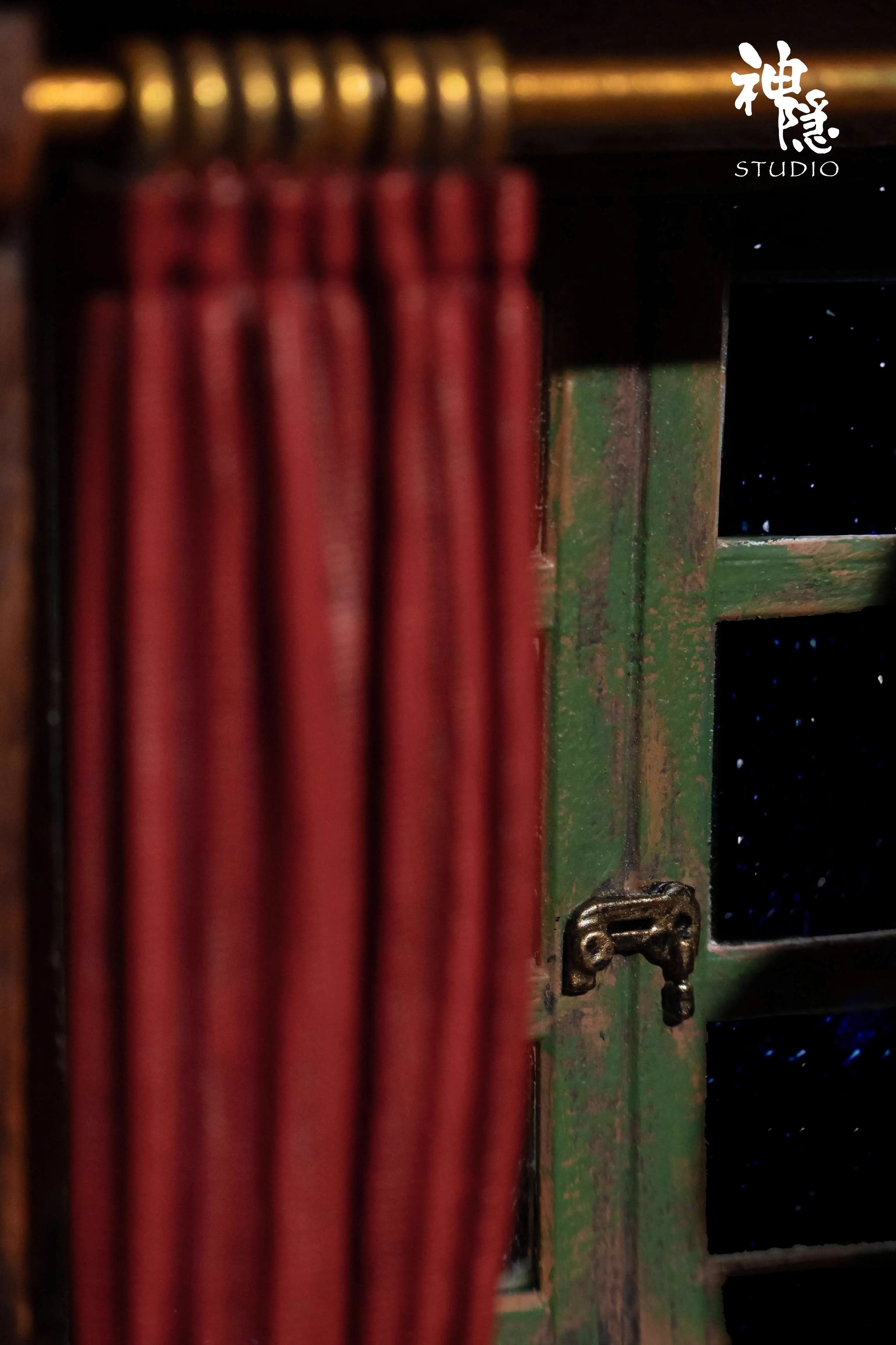 【Pre-sale】Chihiro Ogino & Kaonashi with LED-Spirited Away-ShenYin Studio