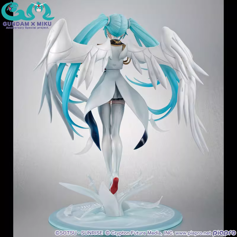 【Pre-sale】1/7 ScaleMiku-Vocaloid-MegaHouse X Lucrea Studio