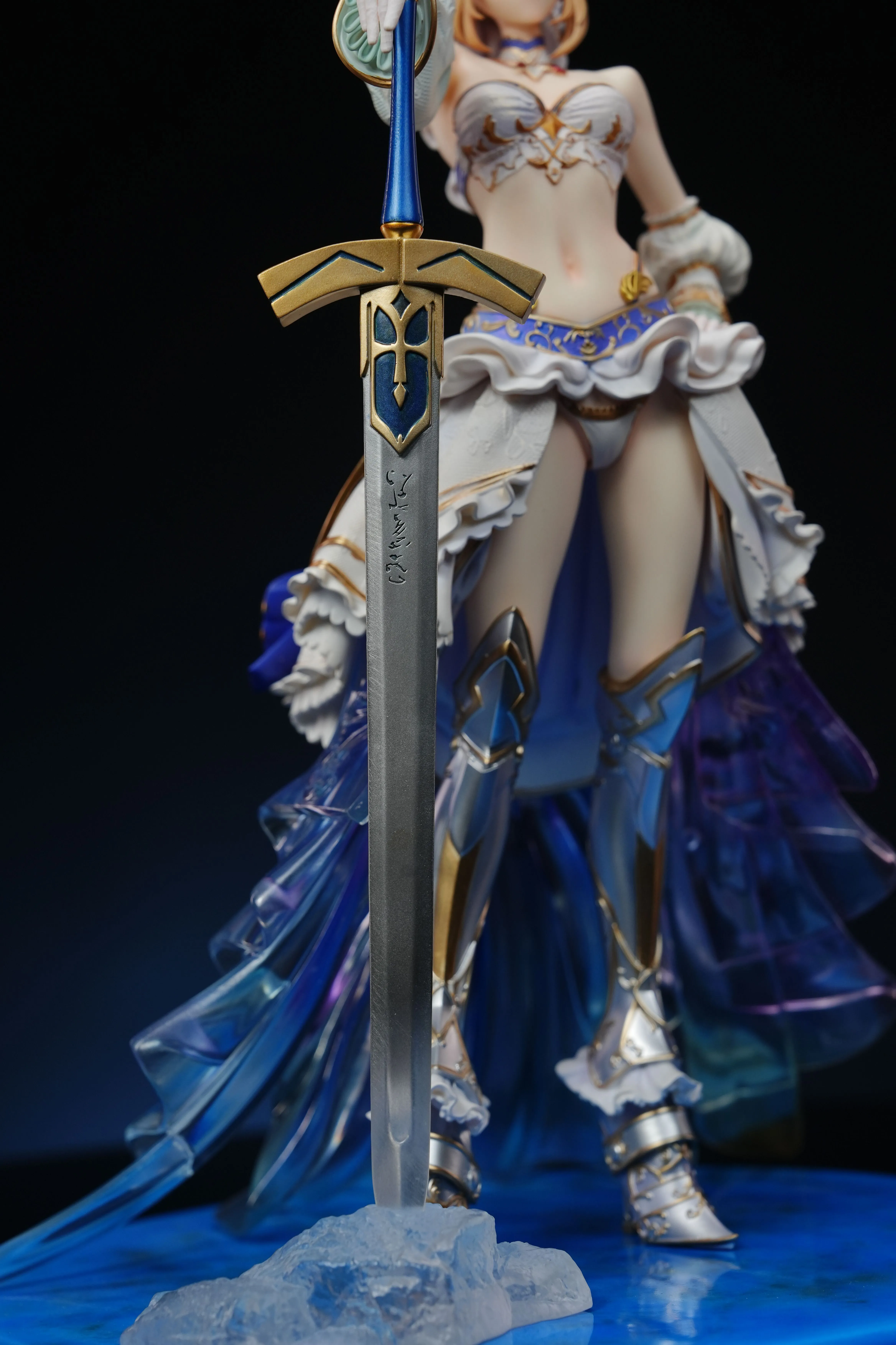 【Pre-sale】1/6 and 1/4 Scale Saber-SakuraCore Studio